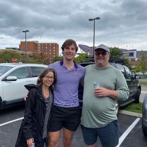 Meet your Posher, Max